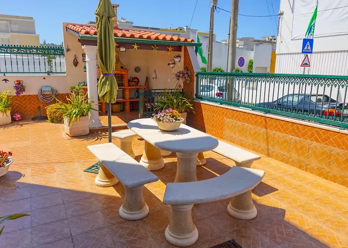 Moradia Valdemar 別荘 ナザレ